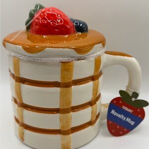 Waffle Design Novelty Mug with Fruit Lid